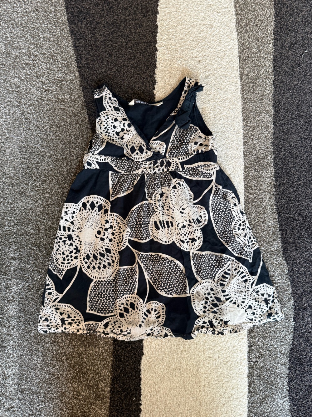 Y2K old navy black floral print dress